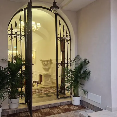 Ancient Courts Affittacamere 3*