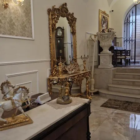 بيت ضيافة Ancient Courts 4*