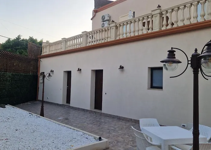 בית הארחה Ancient Courts